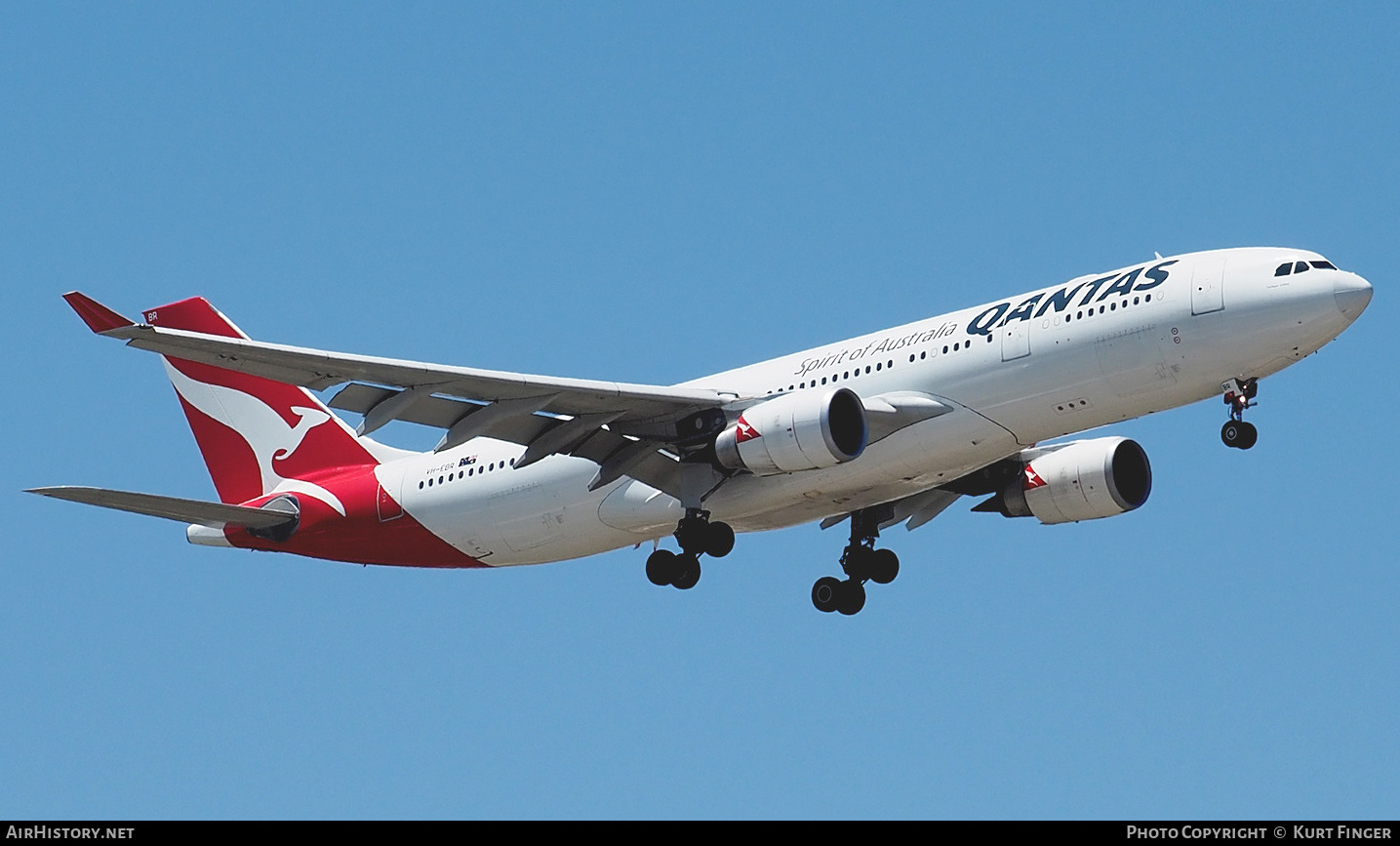Aircraft Photo of VH-EBR | Airbus A330-202 | Qantas | AirHistory.net #256124