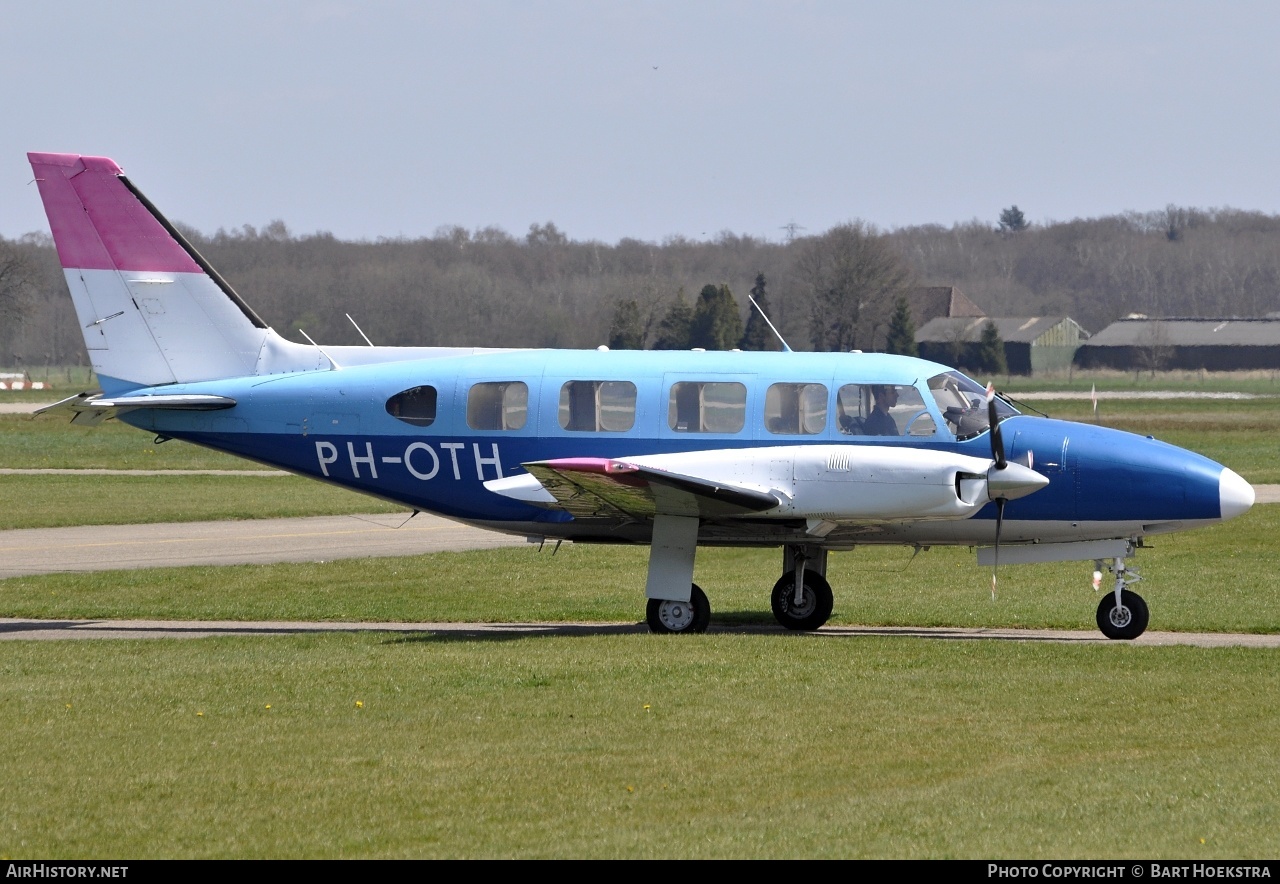 Aircraft Photo of PH-OTH | Piper PA-31-350 Navajo Chieftain | AirHistory.net #256128