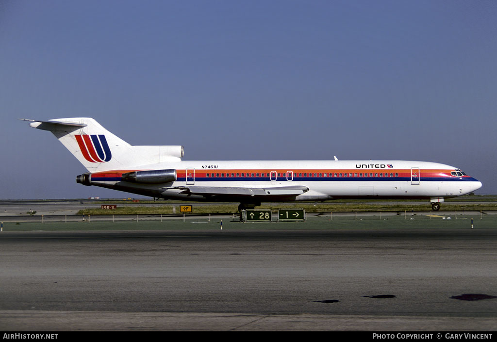 Aircraft Photo of N7461U | Boeing 727-222/Adv | United Airlines | AirHistory.net #256181
