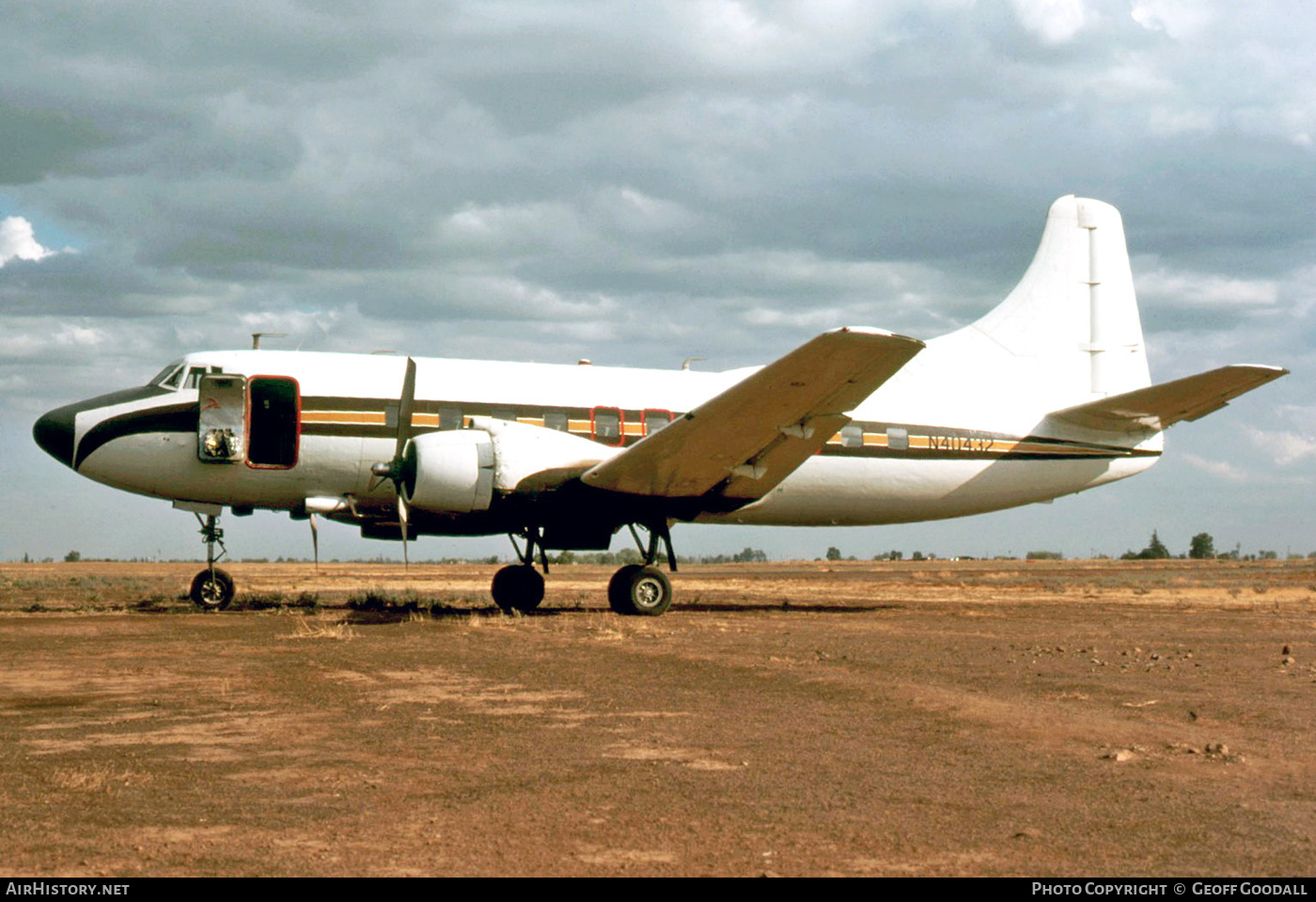 Aircraft Photo of N40432 | Martin 404 | AirHistory.net #256209