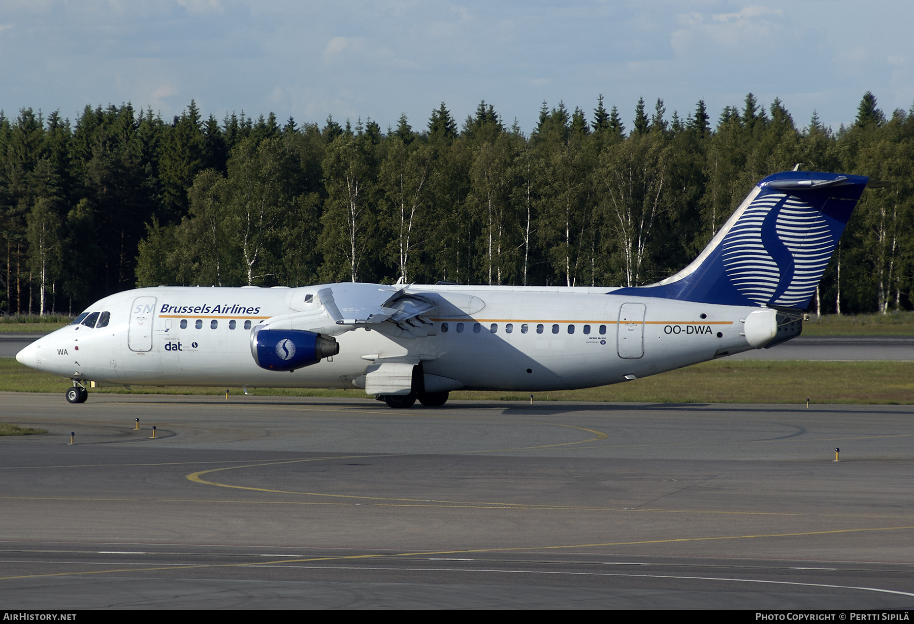 Aircraft Photo of OO-DWA | British Aerospace Avro 146-RJ100 | SN Brussels Airlines | AirHistory.net #256307