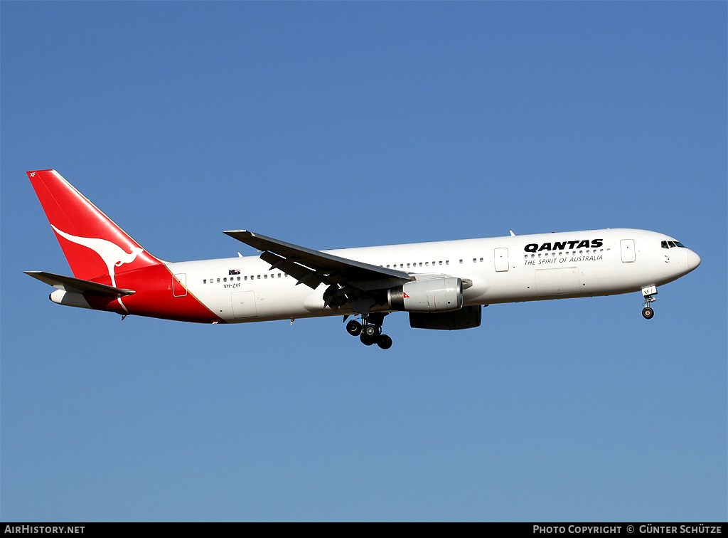 Aircraft Photo of VH-ZXF | Boeing 767-336/ER | Qantas | AirHistory.net #256341