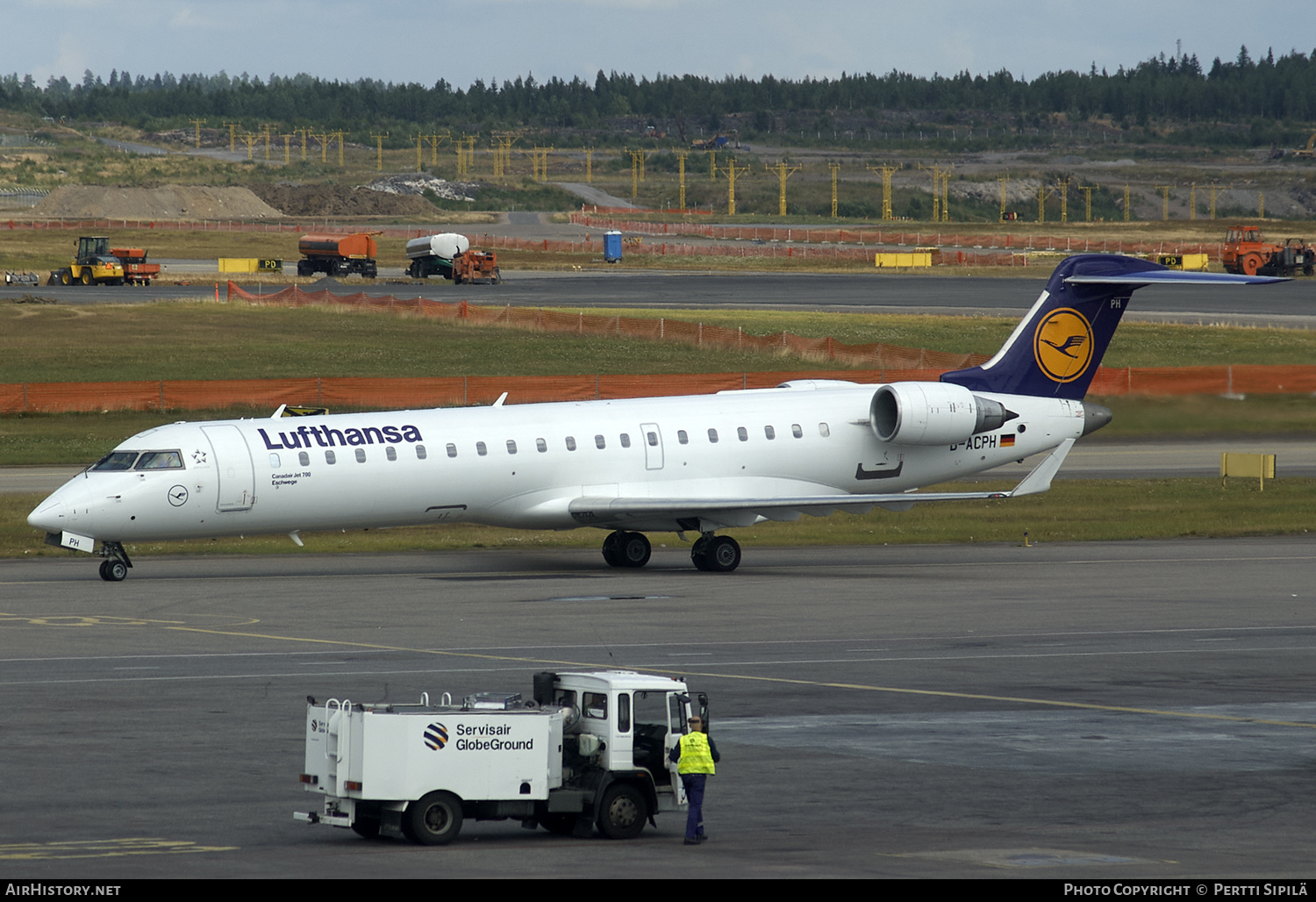 Aircraft Photo of D-ACPH | Bombardier CRJ-701ER (CL-600-2C10) | Lufthansa | AirHistory.net #256404