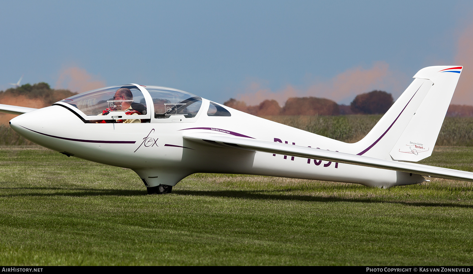 Aircraft Photo of PH-1091 | Marganski and Myslowski MDM-1 Fox | Dutch Glider Aerobatic Team | AirHistory.net #256472