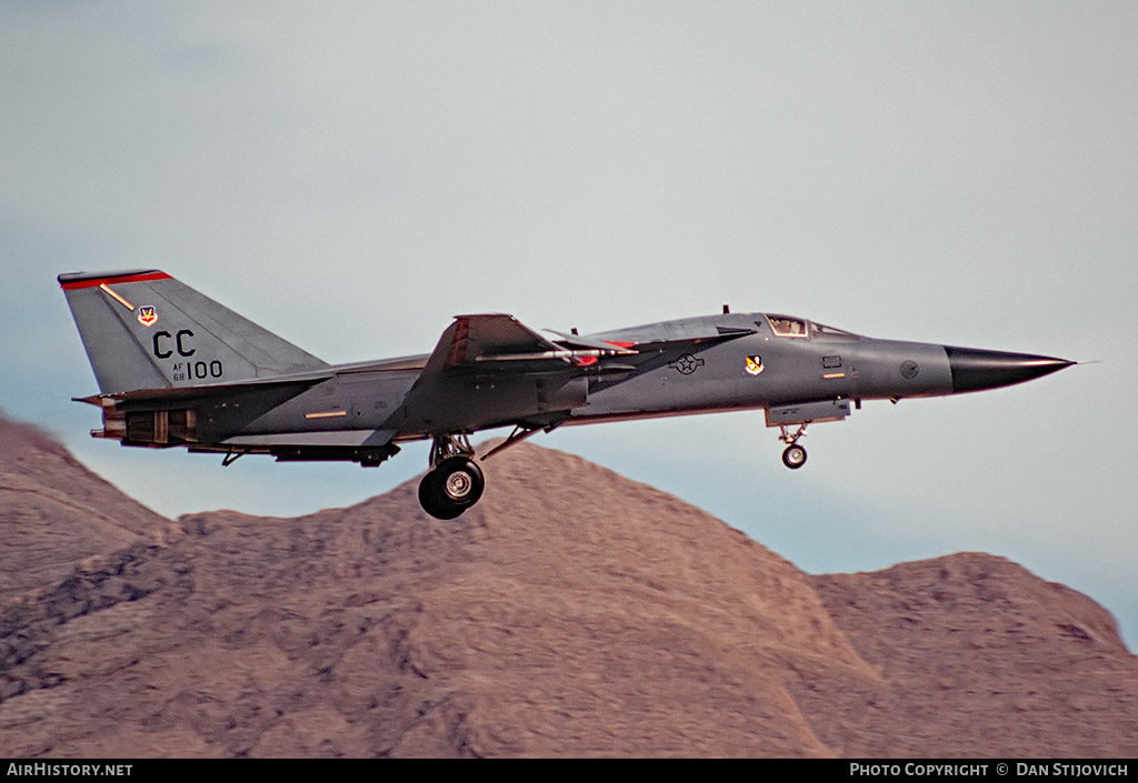 Aircraft Photo of 68-0100 / AF68-100 | General Dynamics F-111D Aardvark | USA - Air Force | AirHistory.net #256503