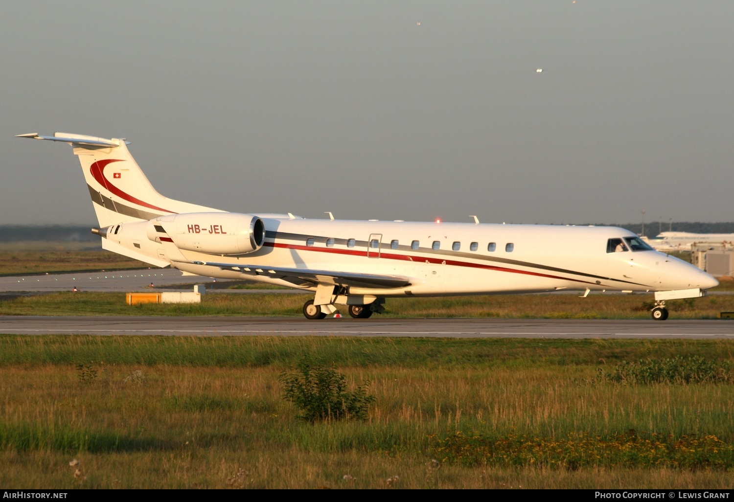 Aircraft Photo of HB-JEL | Embraer ERJ-135ER (EMB-135ER) | AirHistory.net #256530