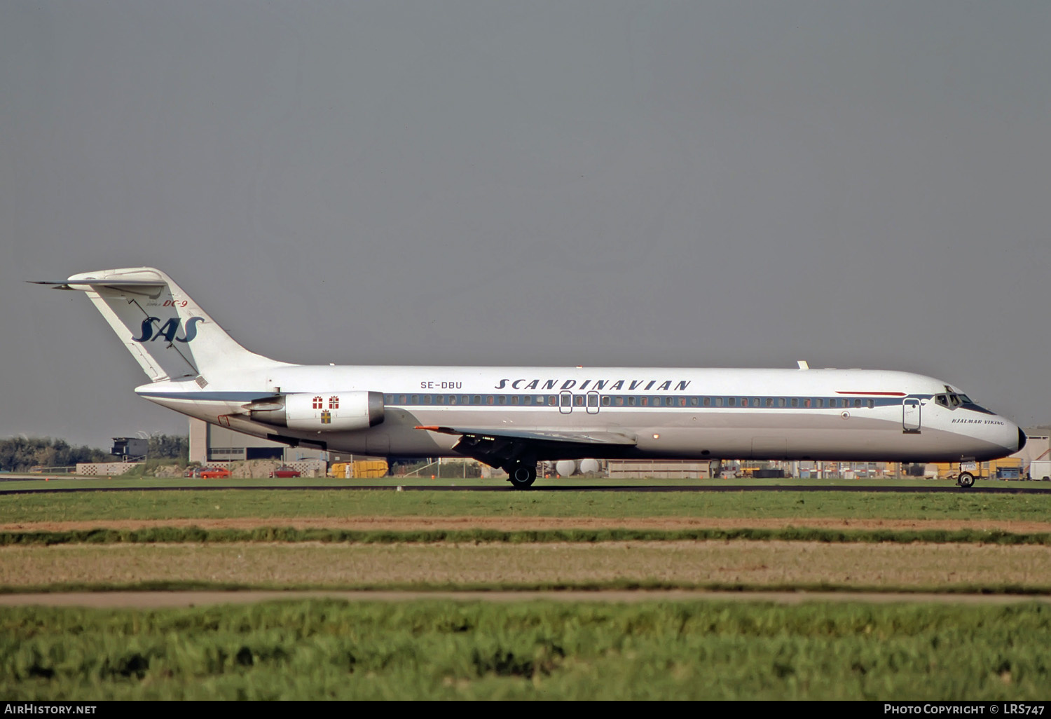 Aircraft Photo of SE-DBU | McDonnell Douglas DC-9-41 | Scandinavian Airlines - SAS | AirHistory.net #256583
