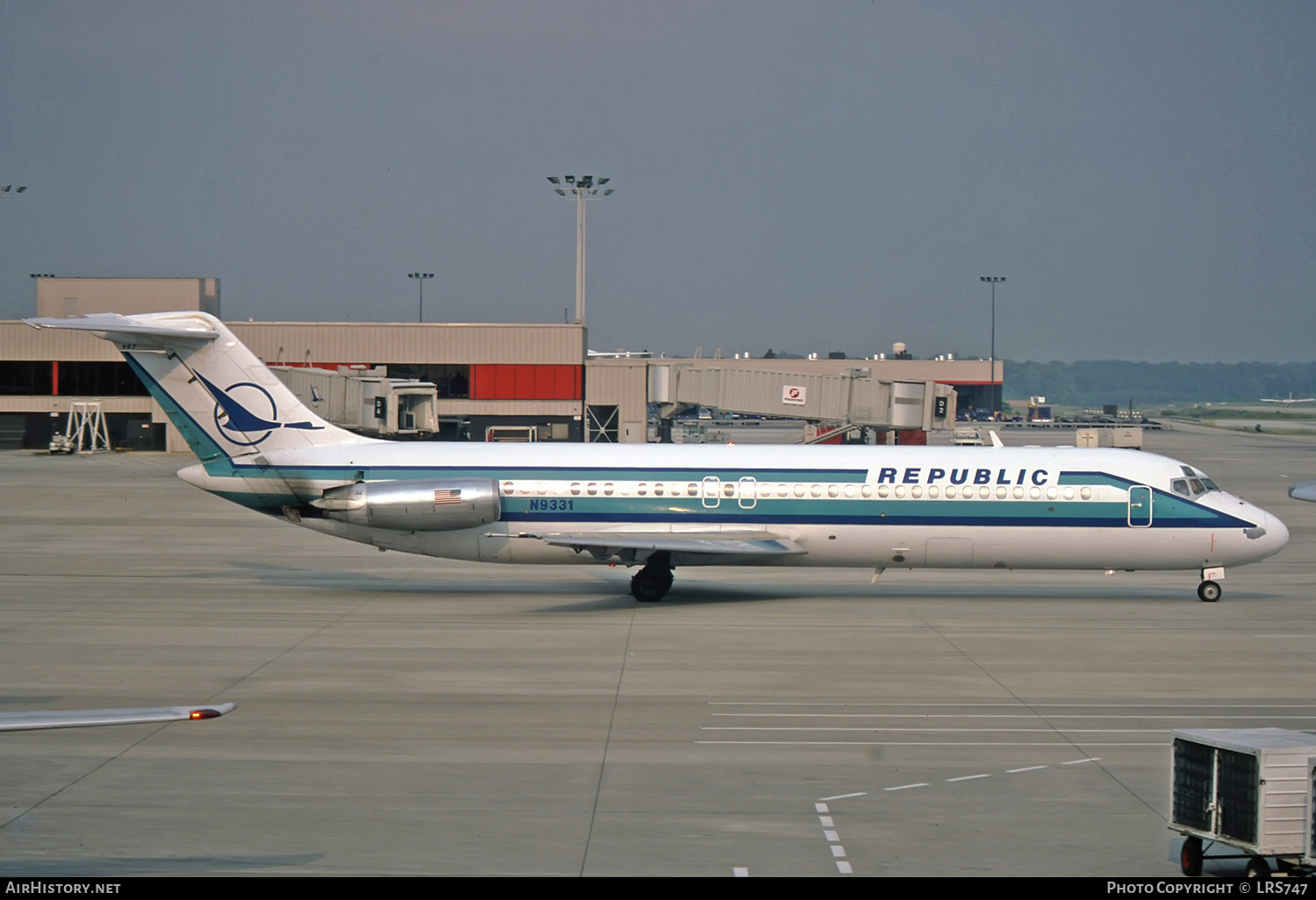 Aircraft Photo of N9331 | McDonnell Douglas DC-9-31 | Republic Airlines | AirHistory.net #256588