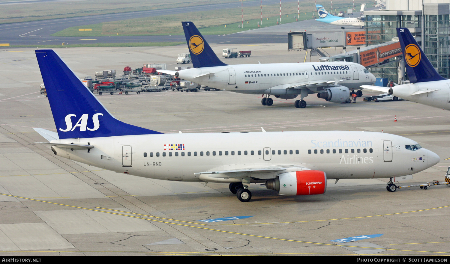 Aircraft Photo of LN-RNO | Boeing 737-783 | Scandinavian Airlines - SAS | AirHistory.net #256611