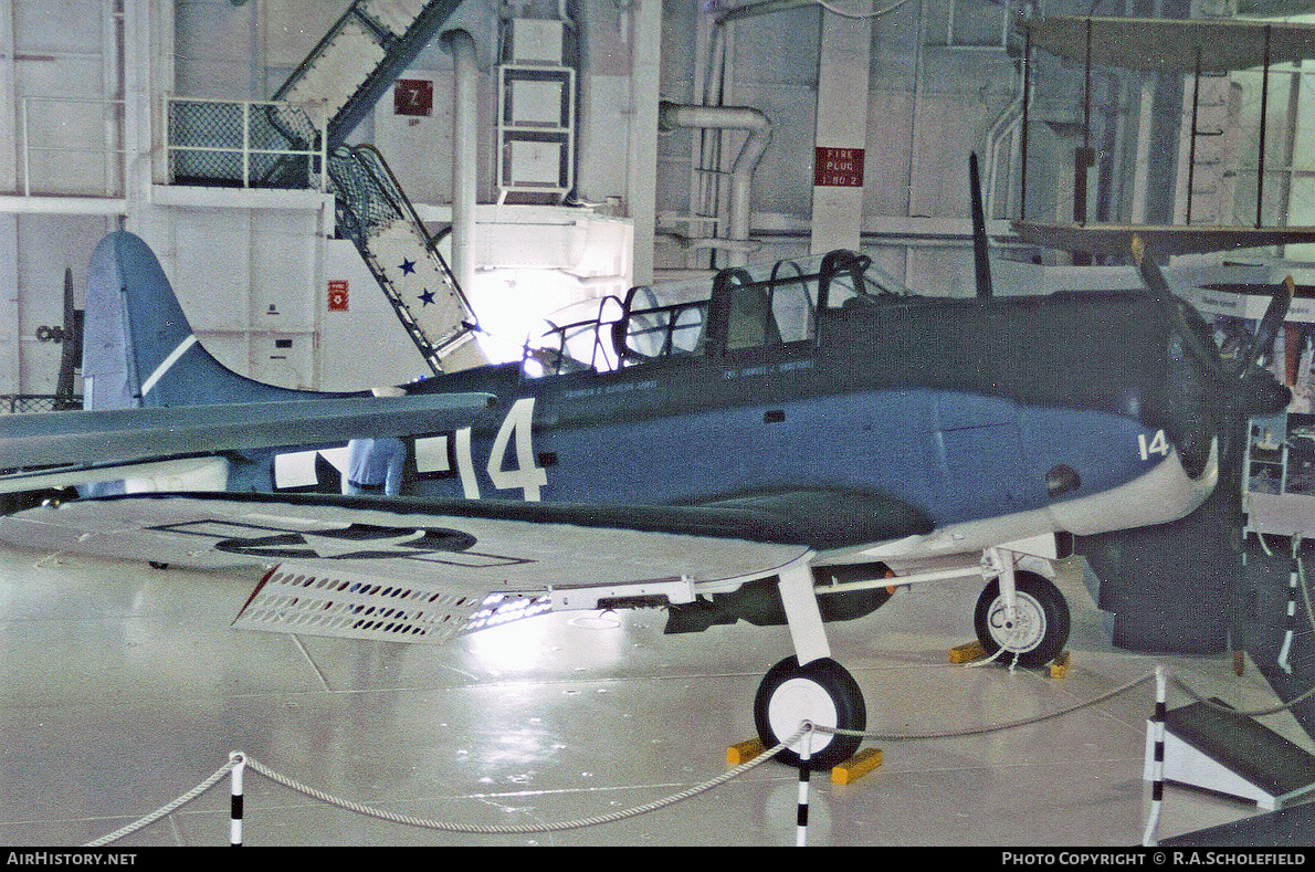 Aircraft Photo of 36173 | Douglas SBD-5 Dauntless | USA - Navy | AirHistory.net #256785