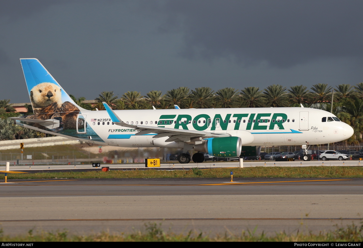 Aircraft Photo of N235FR | Airbus A320-214 | Frontier Airlines | AirHistory.net #256798