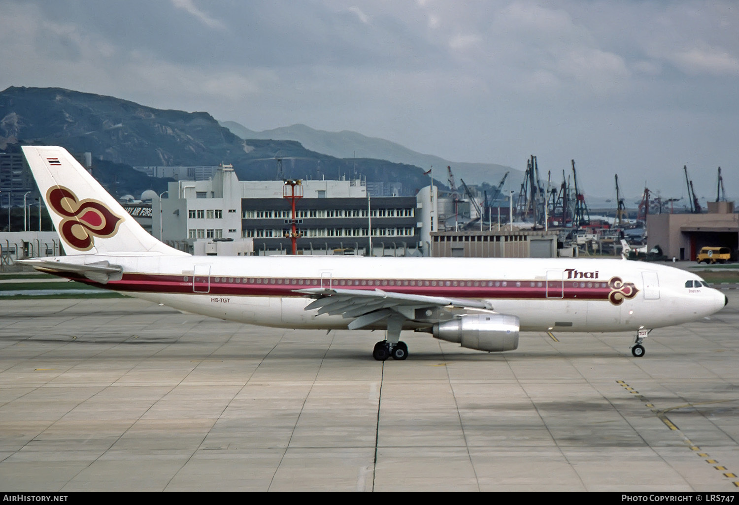 Aircraft Photo of HS-TGT | Airbus A300B4-203 | Thai Airways International | AirHistory.net #256842