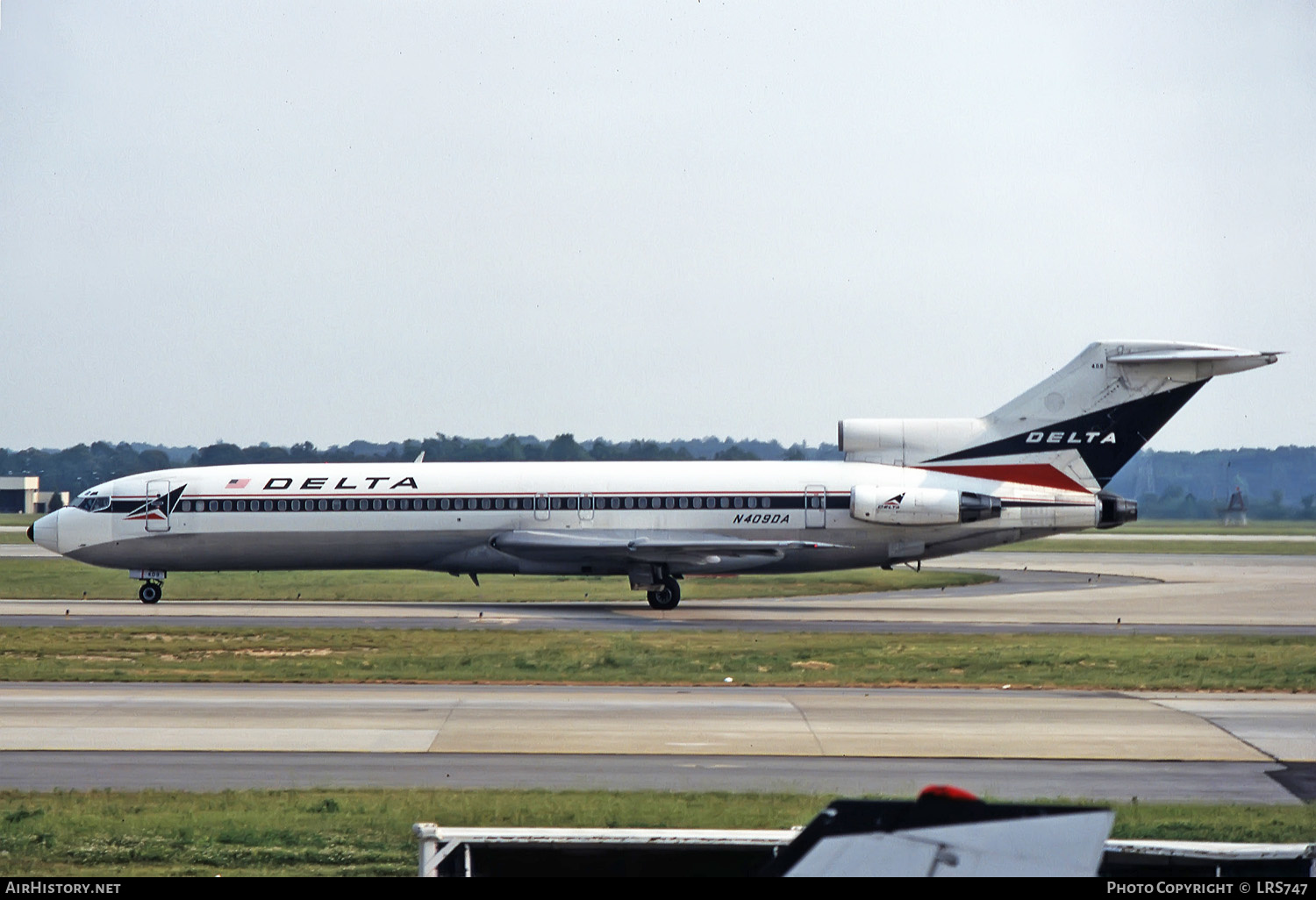 Aircraft Photo of N409DA | Boeing 727-232/Adv | Delta Air Lines | AirHistory.net #256863