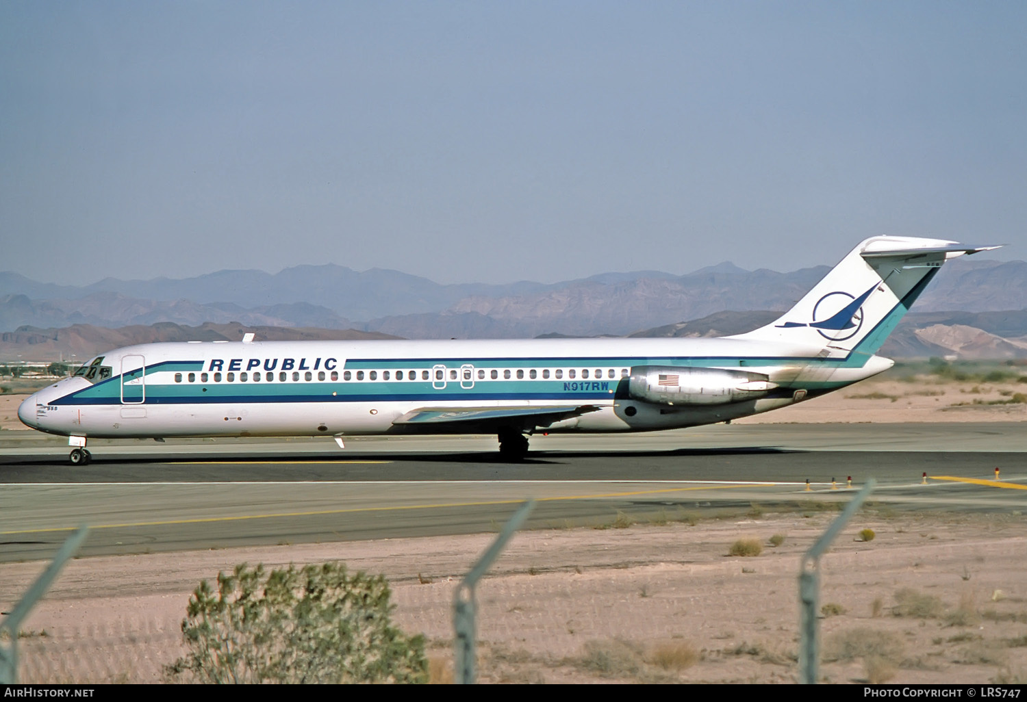 Aircraft Photo of N917RW | McDonnell Douglas DC-9-31 | Republic Airlines | AirHistory.net #256886