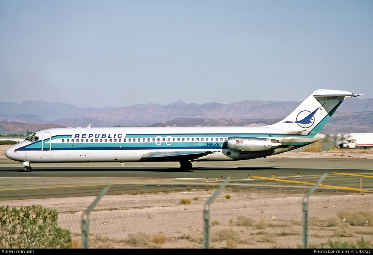 Aircraft Photo of N967N | McDonnell Douglas DC-9-31 | Republic Airlines | AirHistory.net #256888