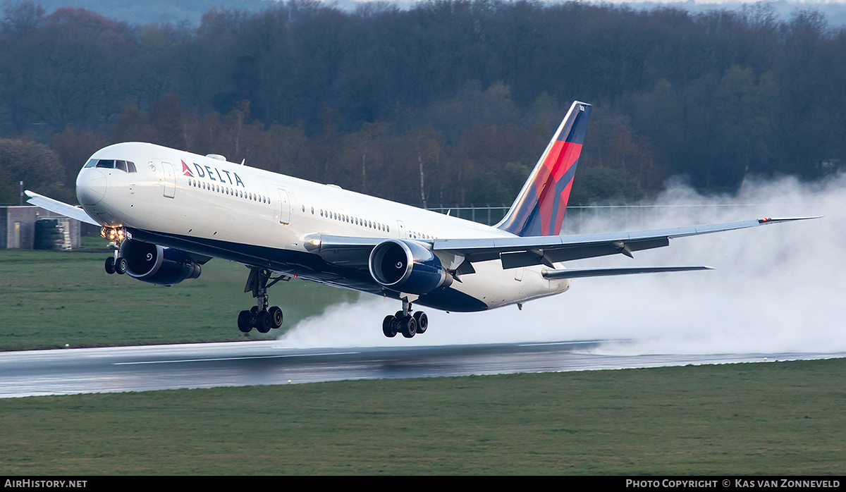 Aircraft Photo of N830MH | Boeing 767-432/ER | Delta Air Lines | AirHistory.net #256920