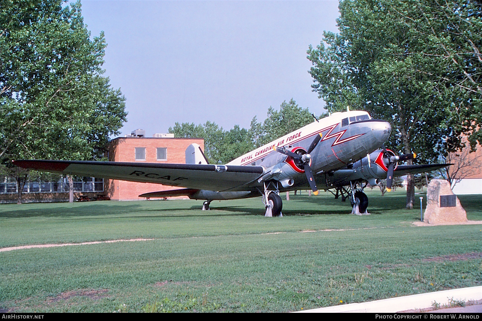 Aircraft Photo of 12949 | Douglas CC-129 Dakota 4SC | Canada - Air Force | AirHistory.net #256970