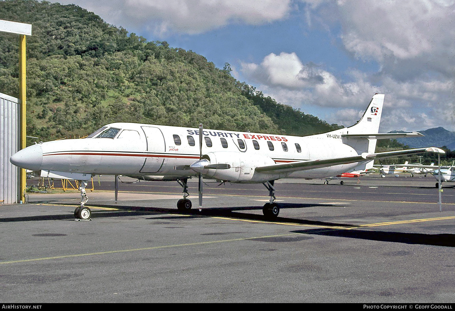Aircraft Photo of VH-UZW | Fairchild SA-227AC Metro III | Security Express | AirHistory.net #256978