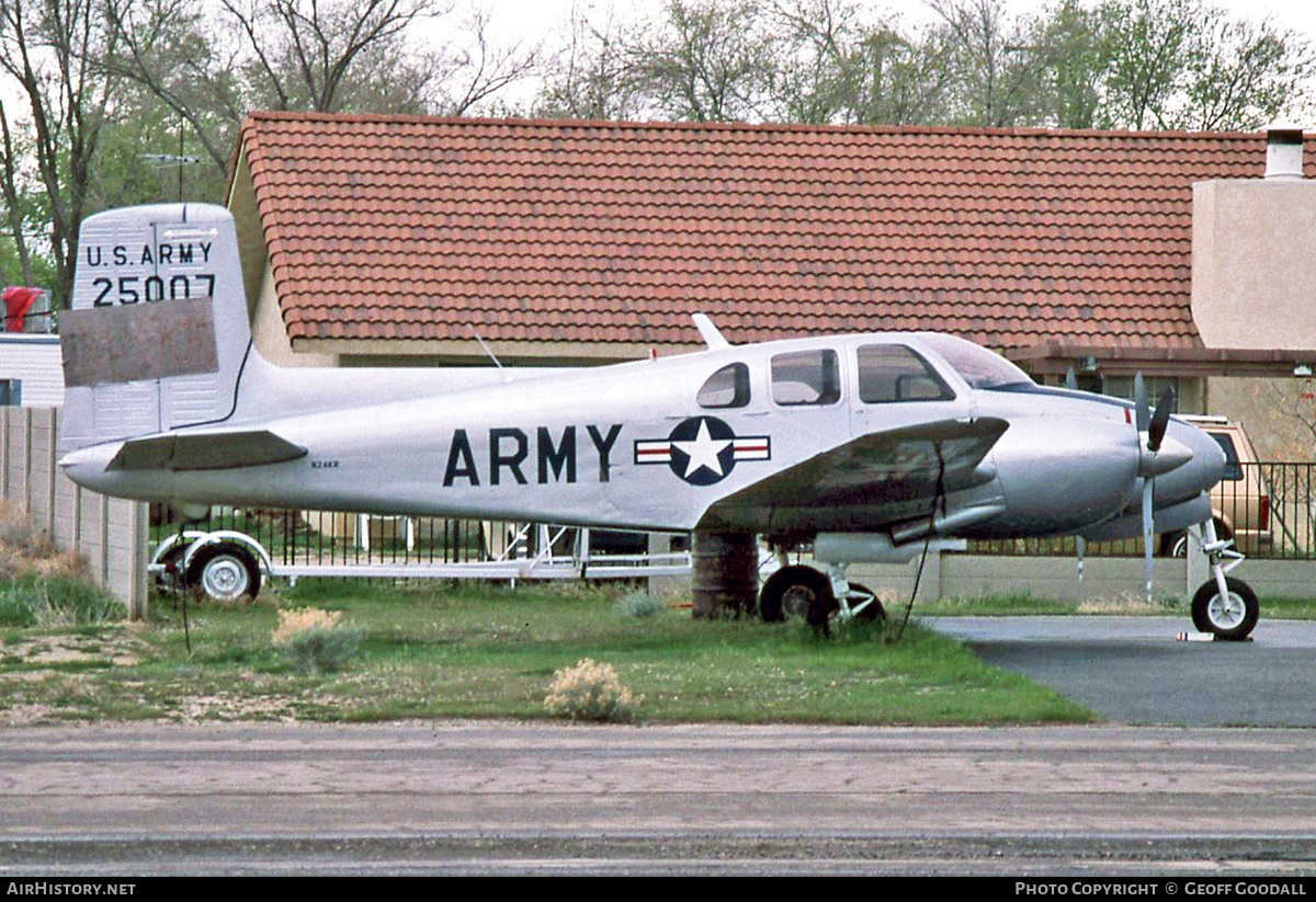 Aircraft Photo of N24KR / 25007 | Beech C50 Twin Bonanza | USA - Army | AirHistory.net #256979