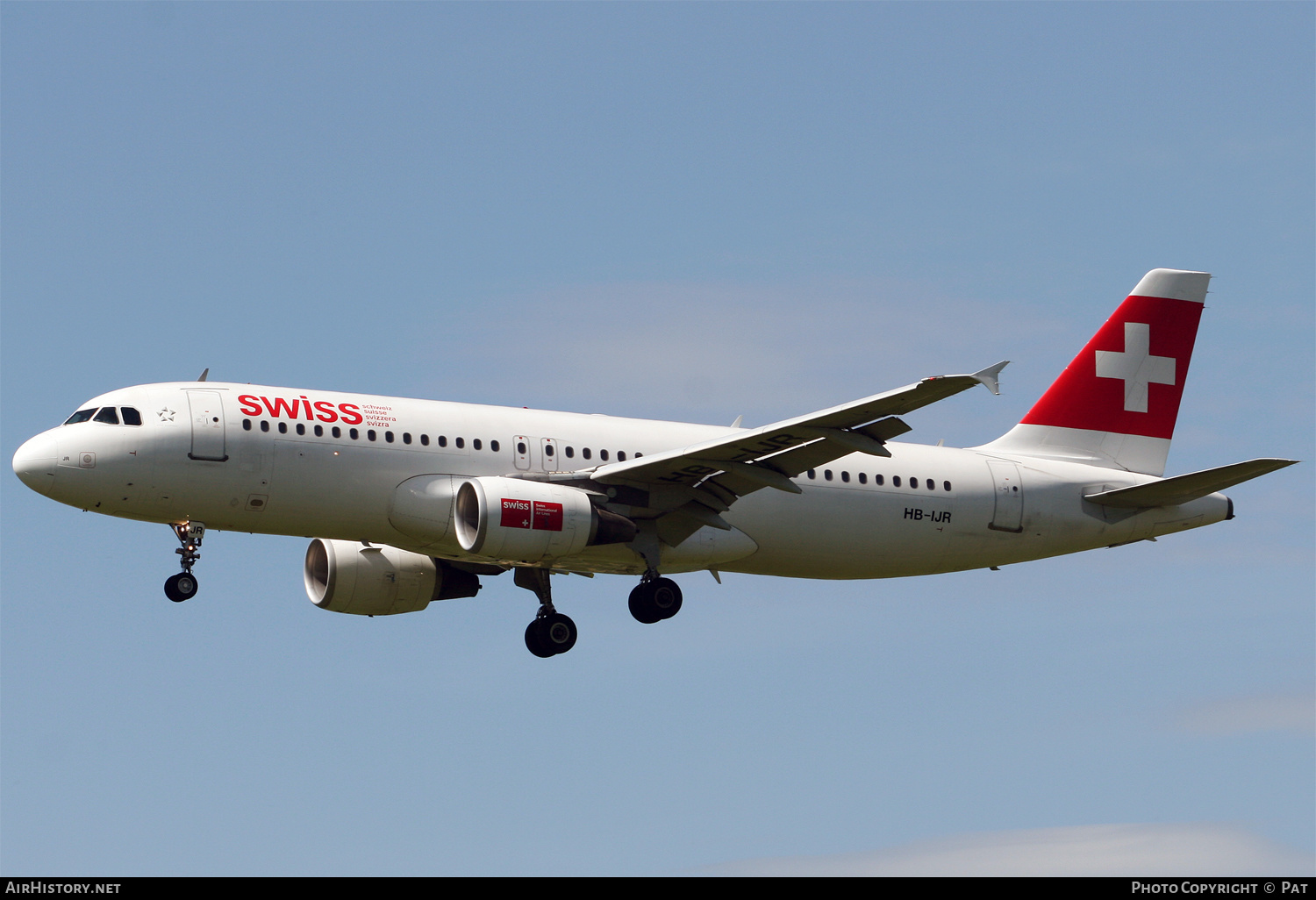 Aircraft Photo of HB-IJR | Airbus A320-214 | Swiss International Air Lines | AirHistory.net #257131