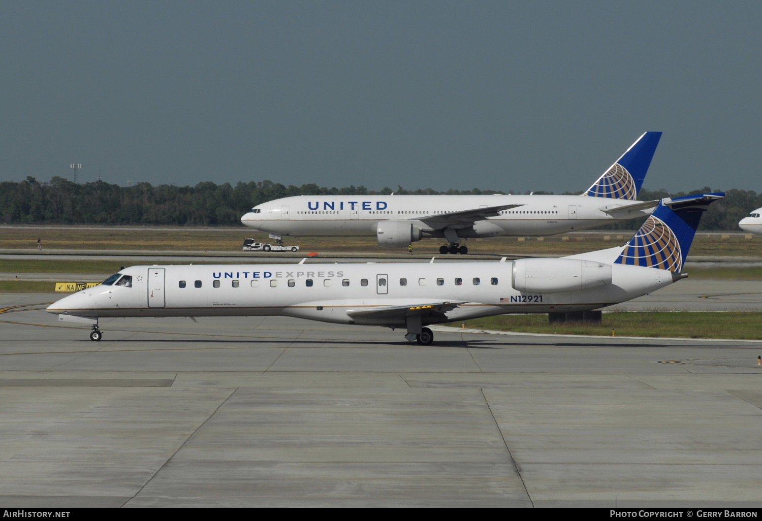 Aircraft Photo of N12921 | Embraer ERJ-145LR (EMB-145LR) | United Express | AirHistory.net #257156