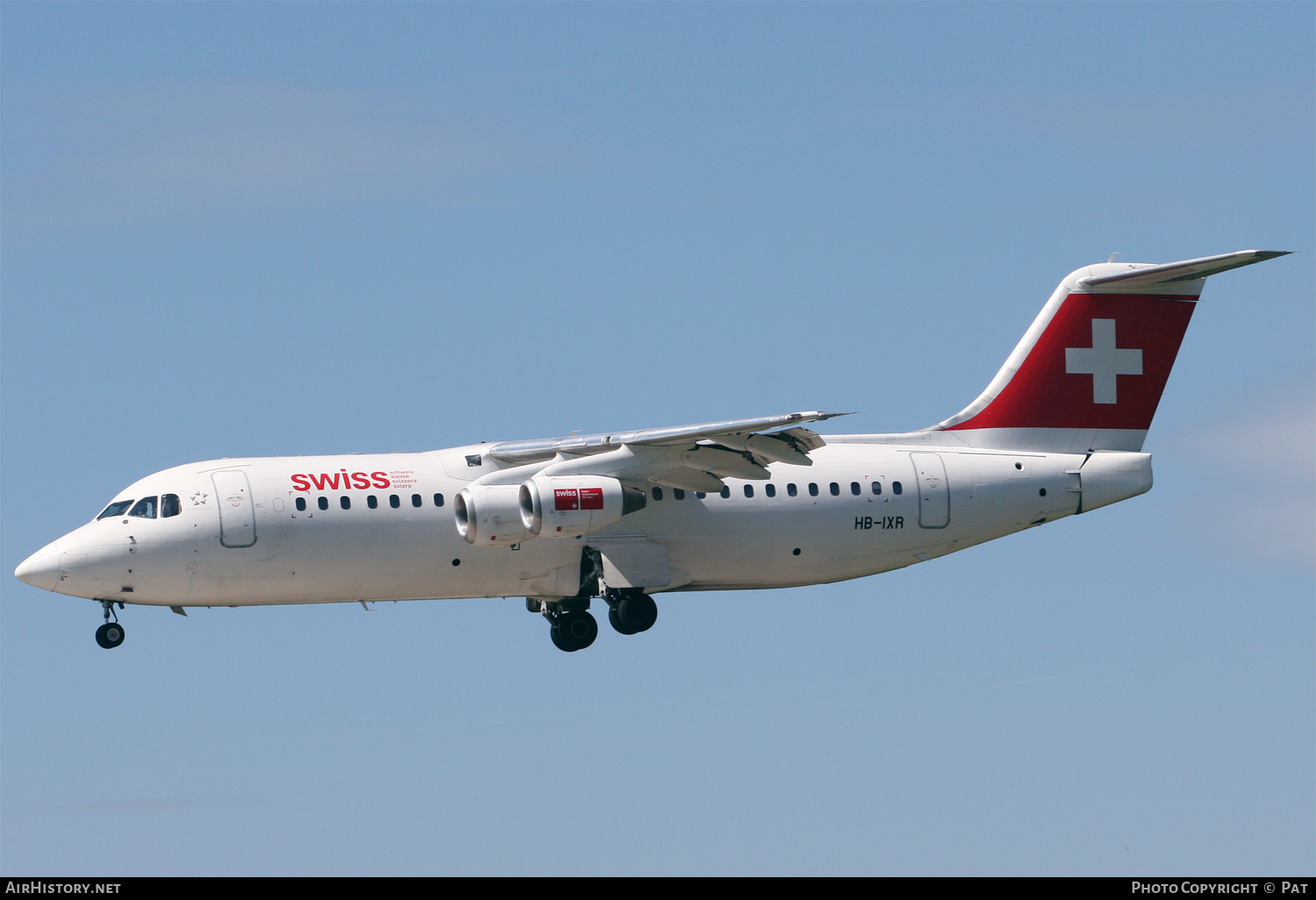 Aircraft Photo of HB-IXR | British Aerospace Avro 146-RJ100 | Swiss International Air Lines | AirHistory.net #257202