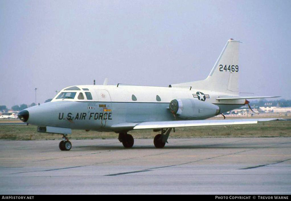 Aircraft Photo of 62-4469 | North American CT-39A | USA - Air Force | AirHistory.net #257208