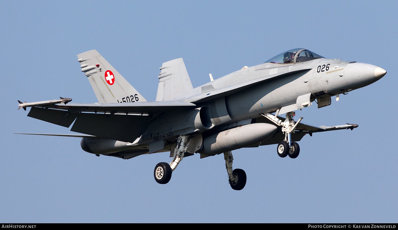 Aircraft Photo of J-5026 | McDonnell Douglas F/A-18C Hornet | Switzerland - Air Force | AirHistory.net #257327