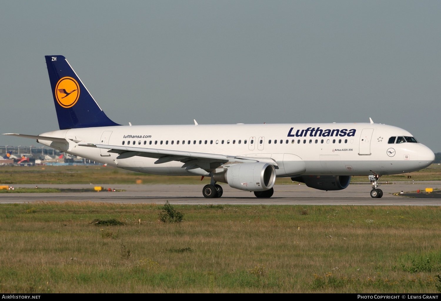 Aircraft Photo of D-AIZH | Airbus A320-214 | Lufthansa | AirHistory.net #257368