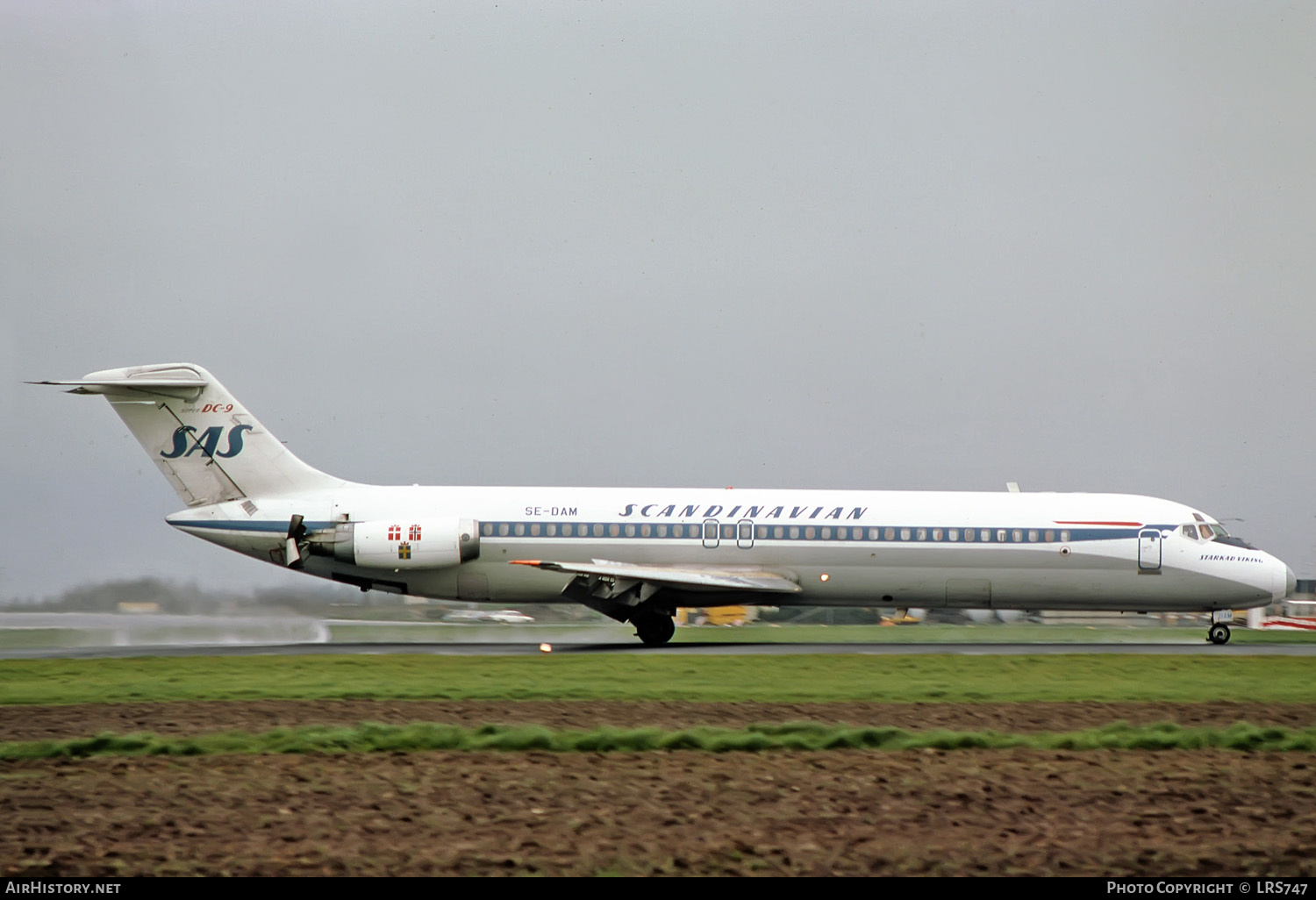 Aircraft Photo of SE-DAM | McDonnell Douglas DC-9-41 | Scandinavian Airlines - SAS | AirHistory.net #257385