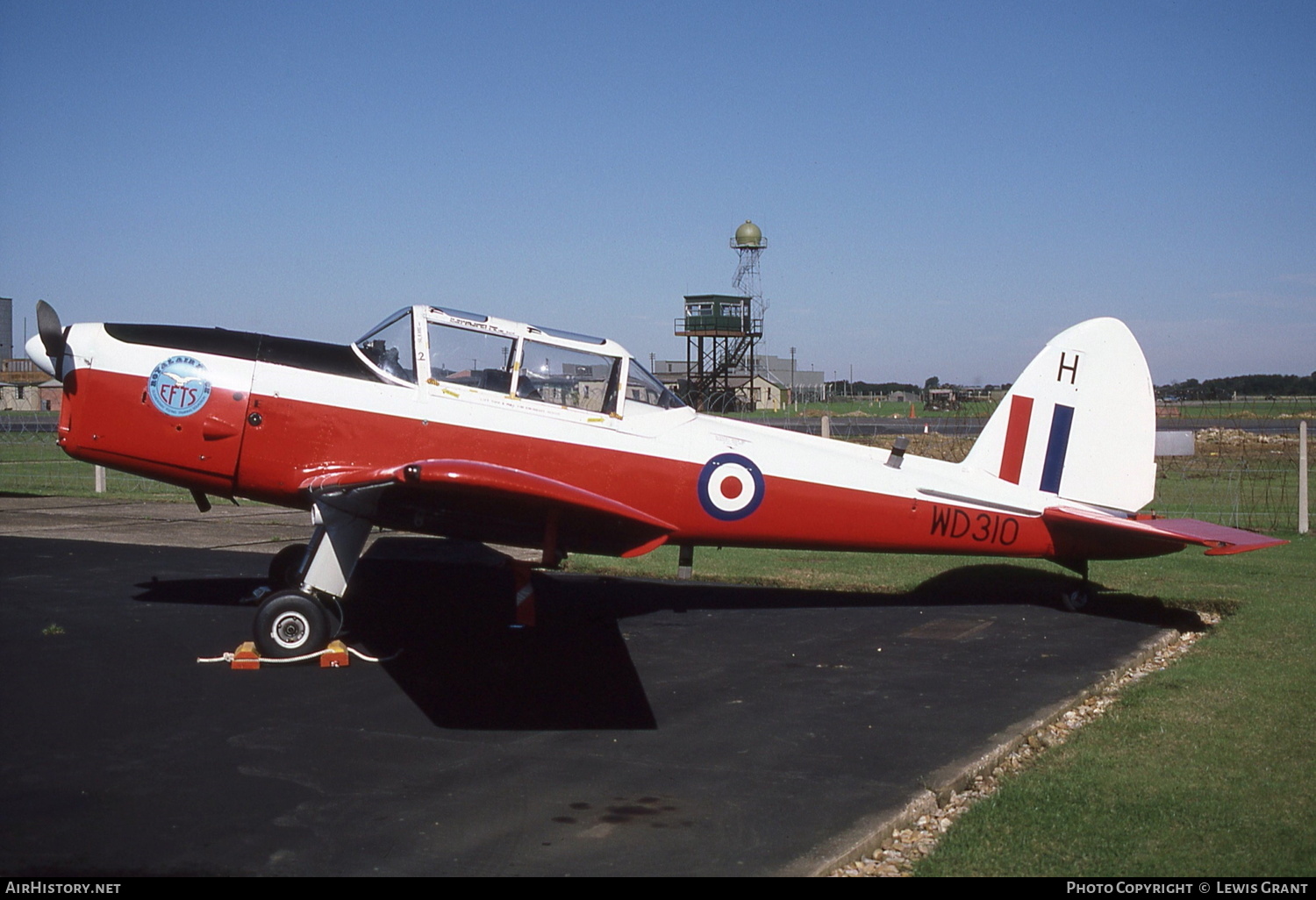 Aircraft Photo of WD310 | De Havilland DHC-1 Chipmunk T10 | UK - Air Force | AirHistory.net #257494