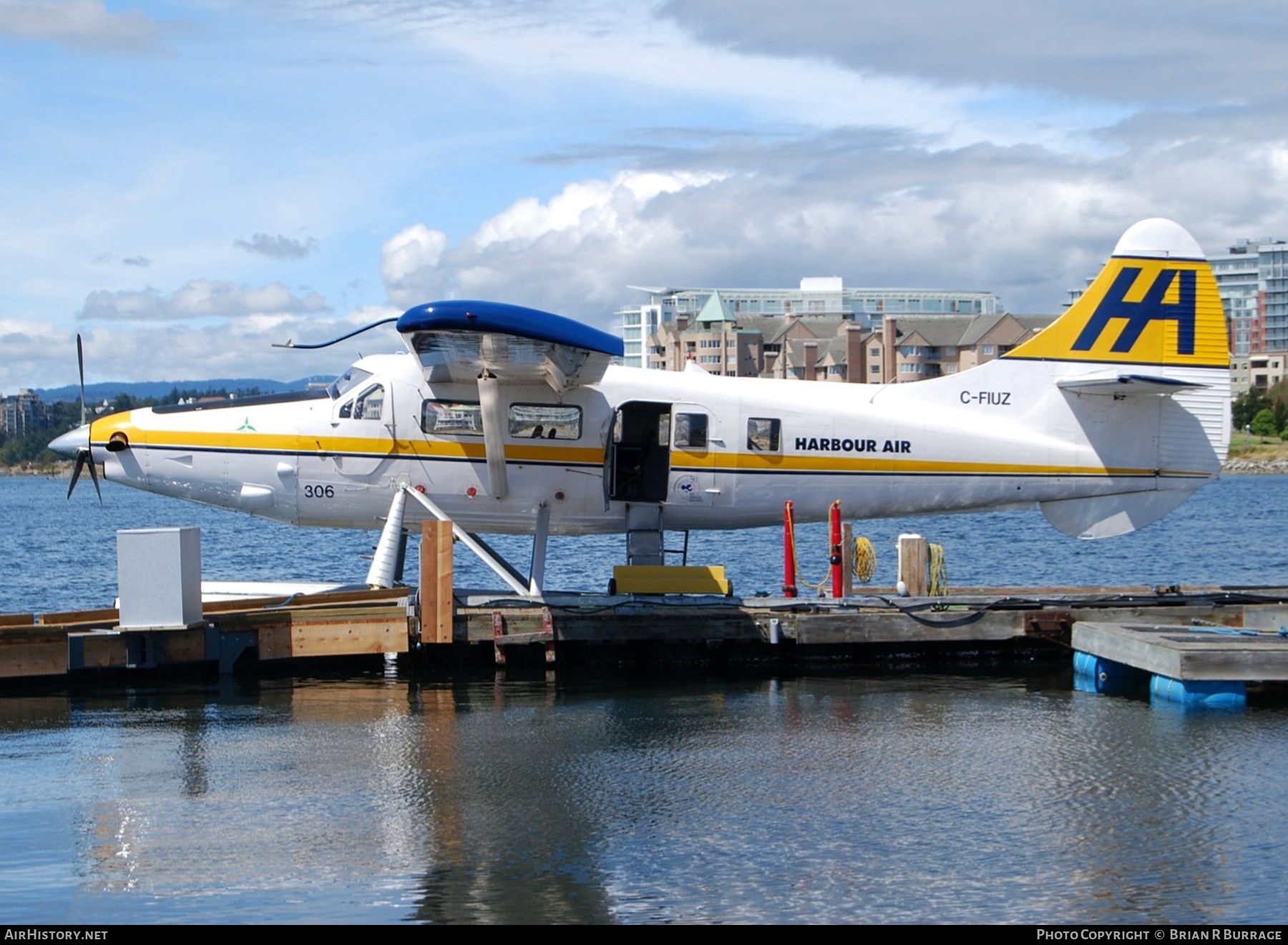 Aircraft Photo of C-FIUZ | Vazar DHC-3T Turbine Otter | Harbour Air | AirHistory.net #257527