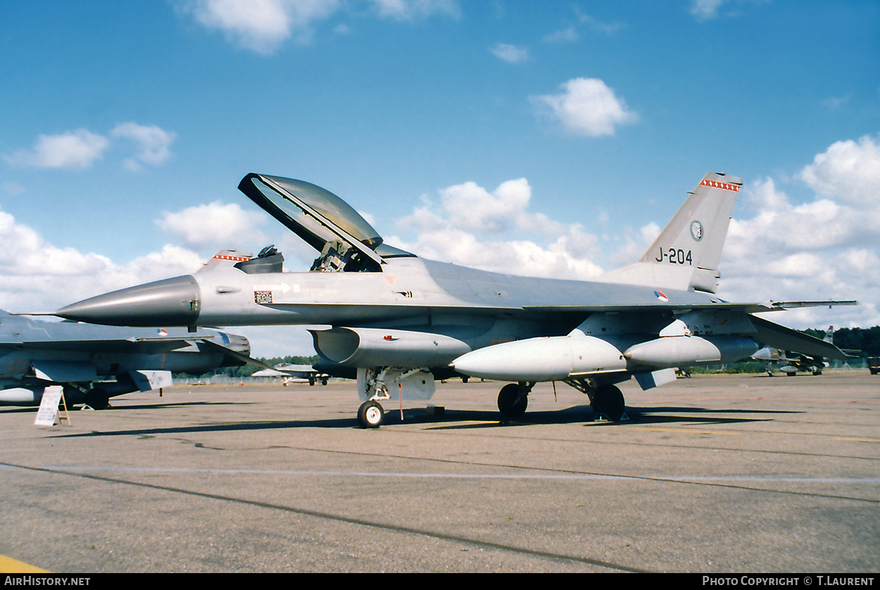 Aircraft Photo of J-204 | General Dynamics F-16A Fighting Falcon | Netherlands - Air Force | AirHistory.net #257625