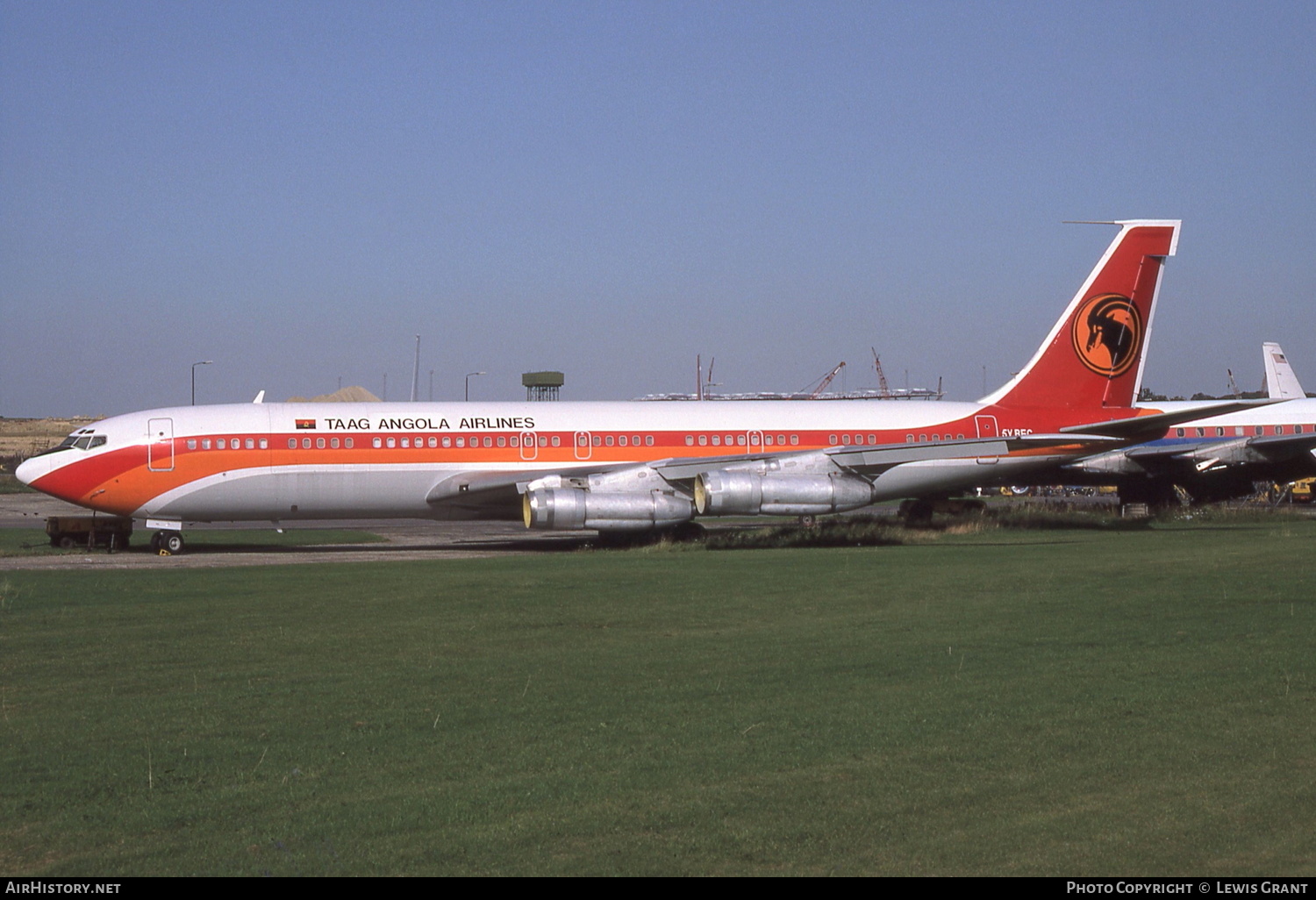 Aircraft Photo of 5Y-BFC | Boeing 707-328C | TAAG Angola Airlines - Linhas Aéreas de Angola | AirHistory.net #257650