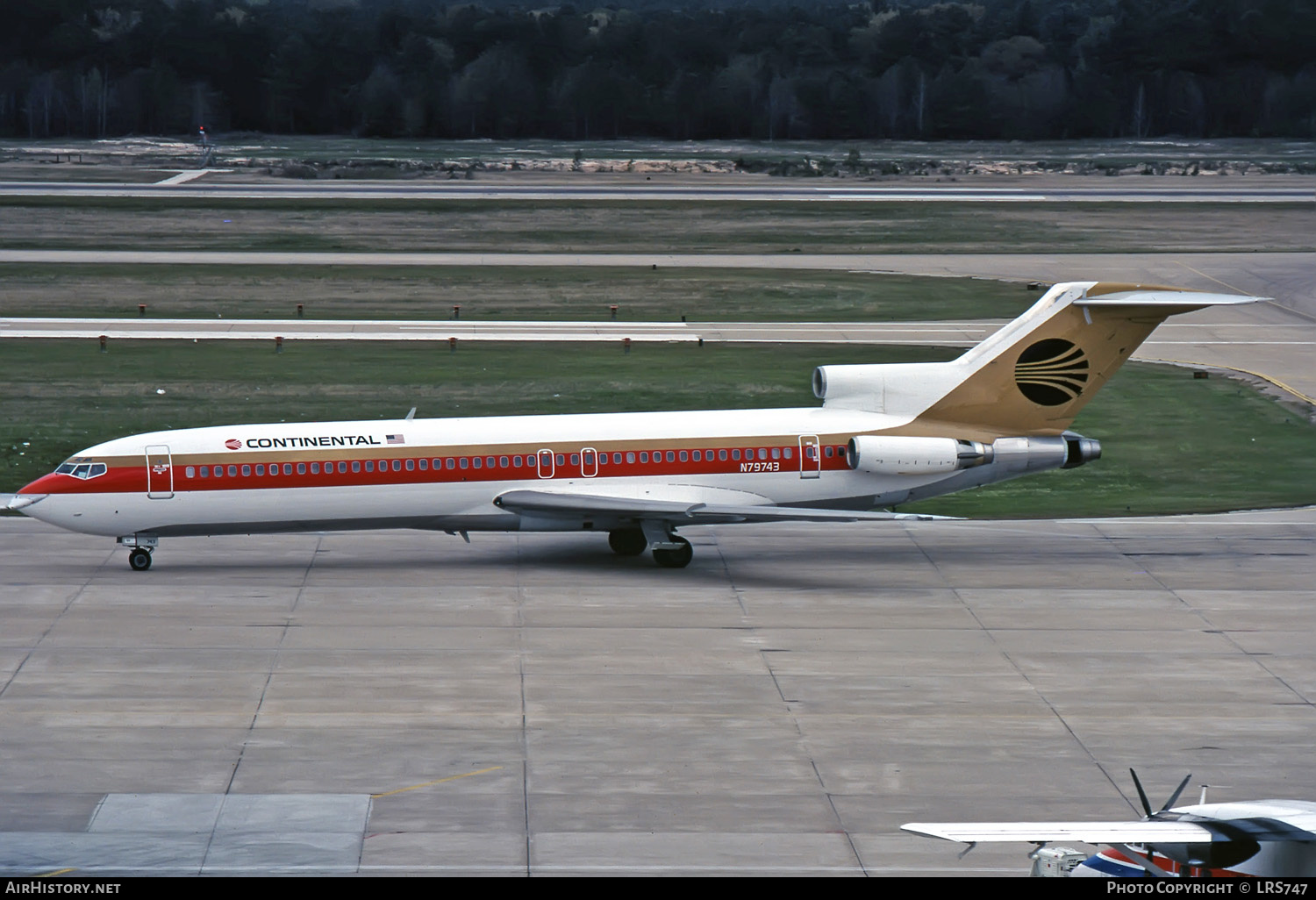 Aircraft Photo of N79743 | Boeing 727-224/Adv | Continental Airlines | AirHistory.net #257673