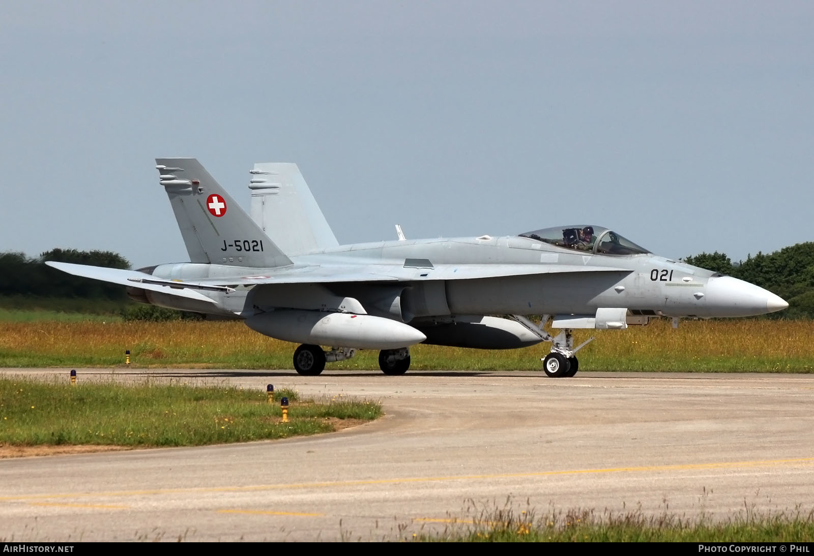 Aircraft Photo of J-5021 | McDonnell Douglas F/A-18C Hornet | Switzerland - Air Force | AirHistory.net #257744