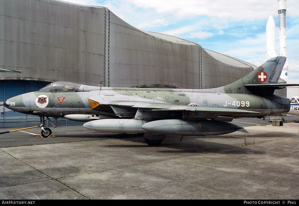 Aircraft Photo of J-4099 | Hawker Hunter F58 | Switzerland - Air Force | AirHistory.net #257773