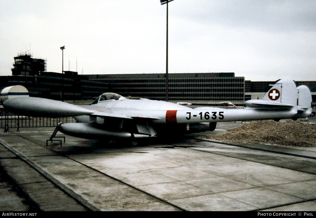 Aircraft Photo of J-1635 | De Havilland D.H. 112 Venom FB50 | Switzerland - Air Force | AirHistory.net #257775