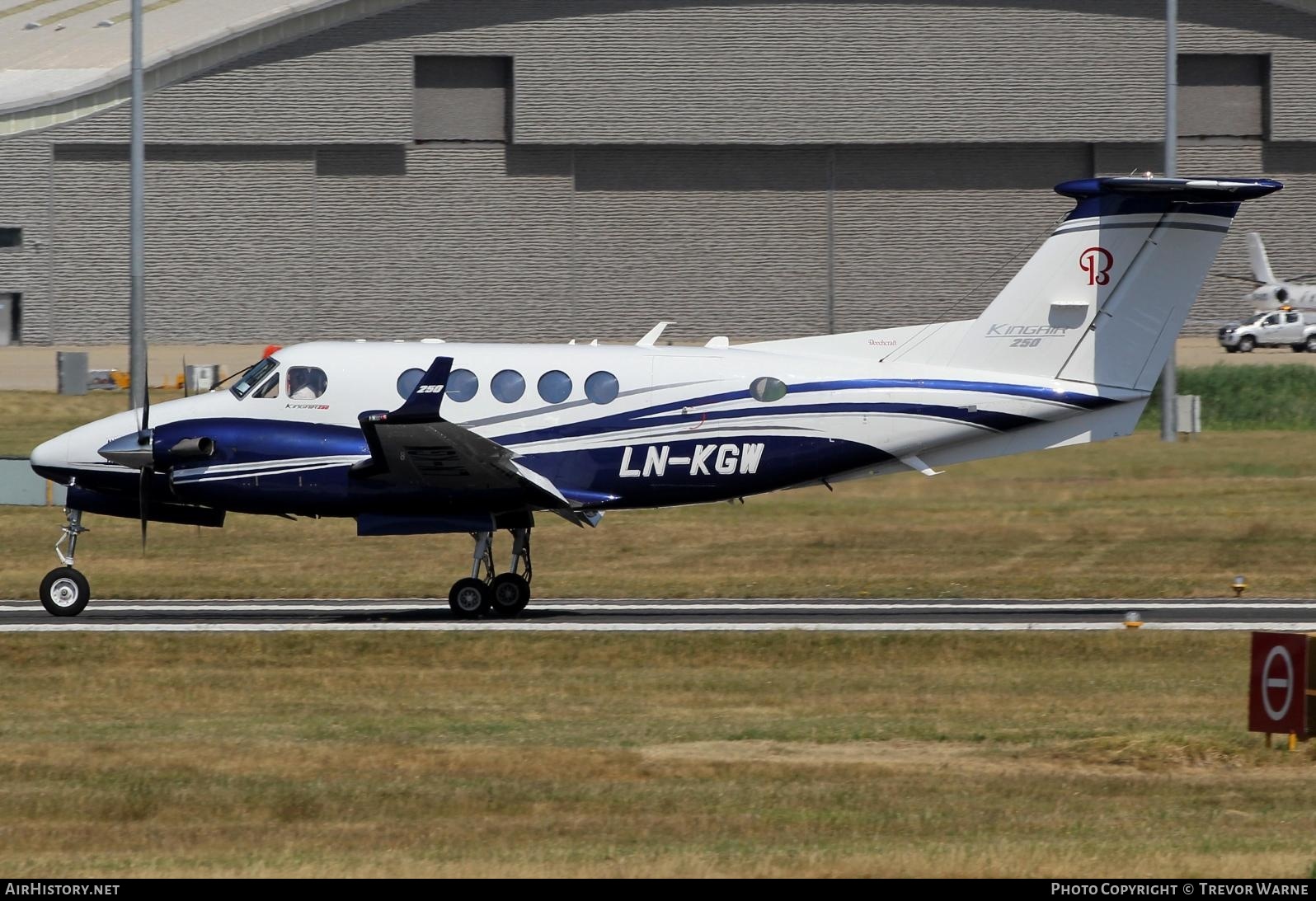 Aircraft Photo of LN-KGW | Beechcraft 250 King Air (200GT) | AirHistory.net #257778