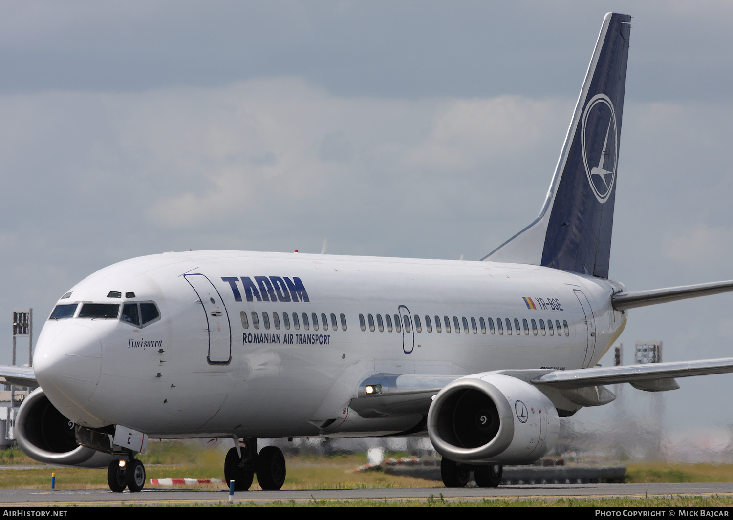 Aircraft Photo of YR-BGE | Boeing 737-38J | TAROM - Transporturile Aeriene Române | AirHistory.net #257970