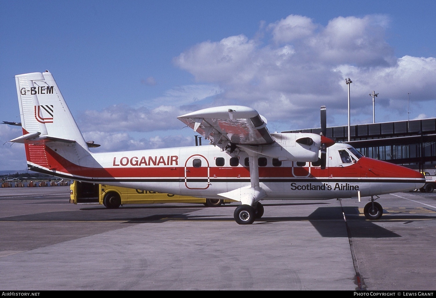 Aircraft Photo of G-BIEM | De Havilland Canada DHC-6-310 Twin Otter | Loganair | AirHistory.net #257976