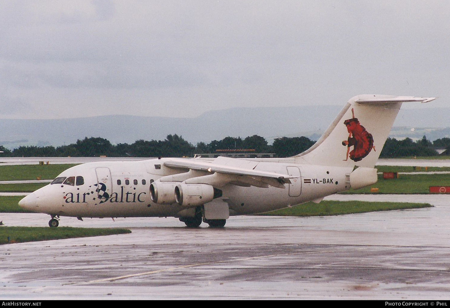 Aircraft Photo of YL-BAK | British Aerospace Avro 146-RJ70 | AirBaltic | AirHistory.net #258090