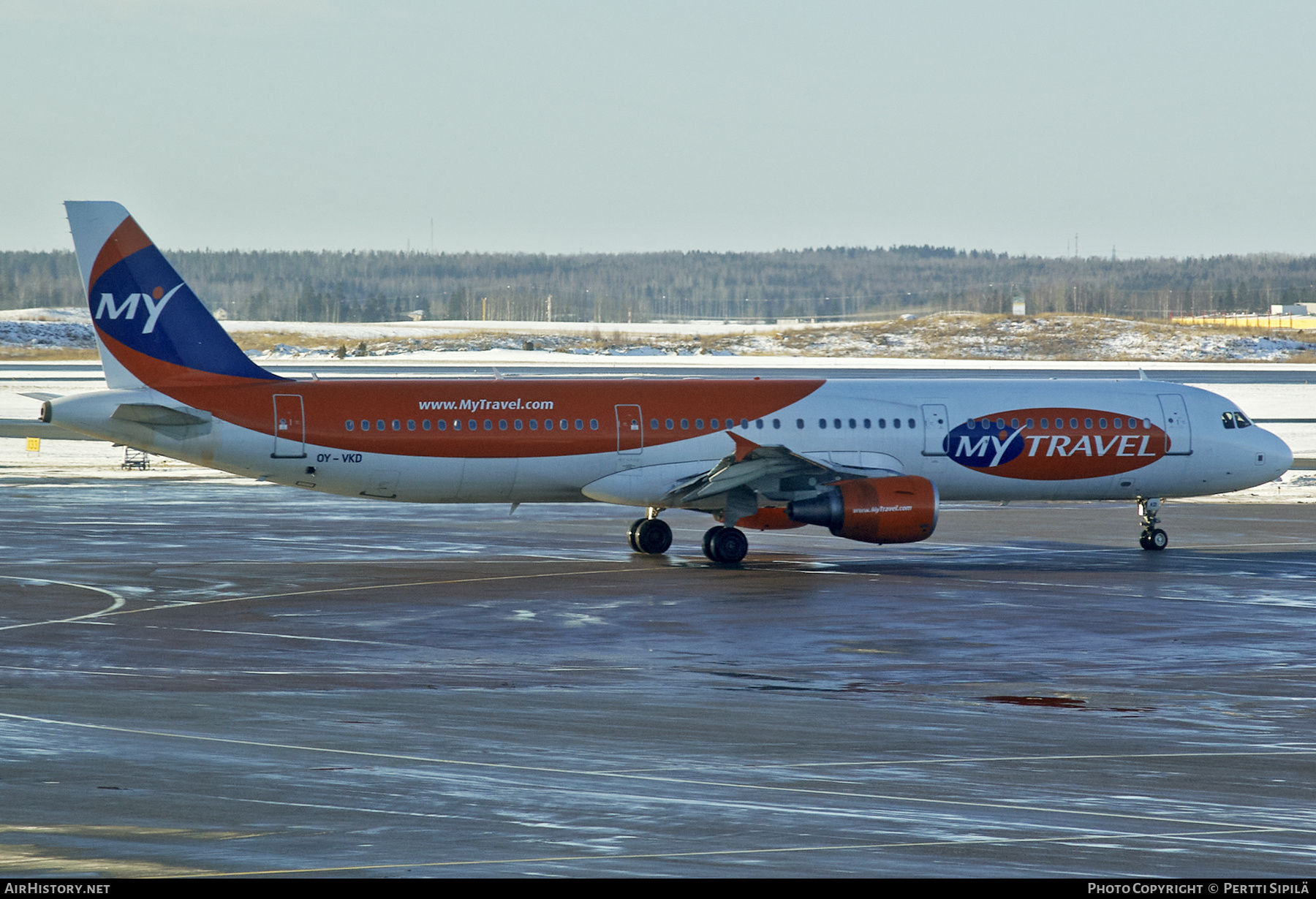 Aircraft Photo of OY-VKD | Airbus A321-211 | MyTravel Airways | AirHistory.net #258101