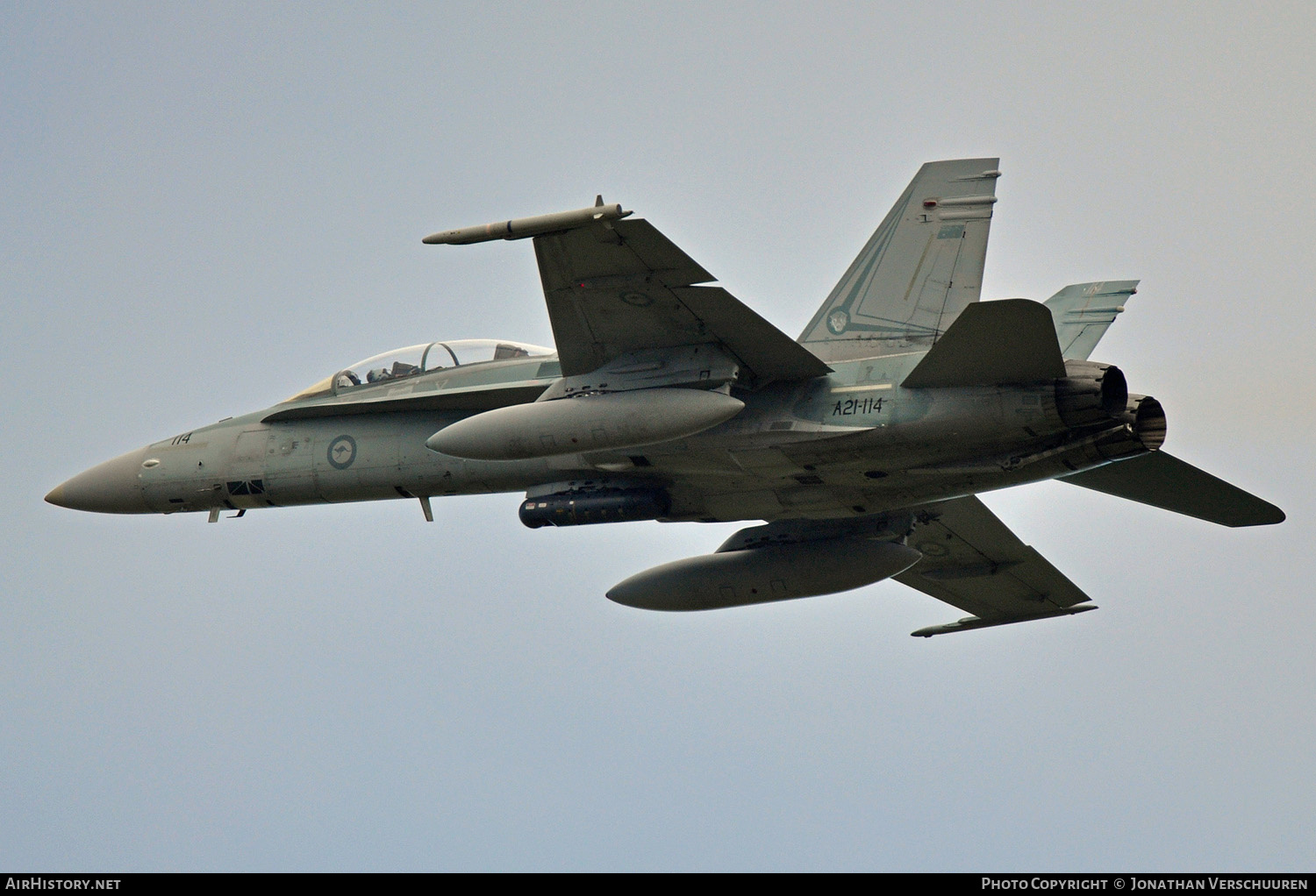Aircraft Photo of A21-114 | McDonnell Douglas F/A-18B Hornet | Australia - Air Force | AirHistory.net #258106