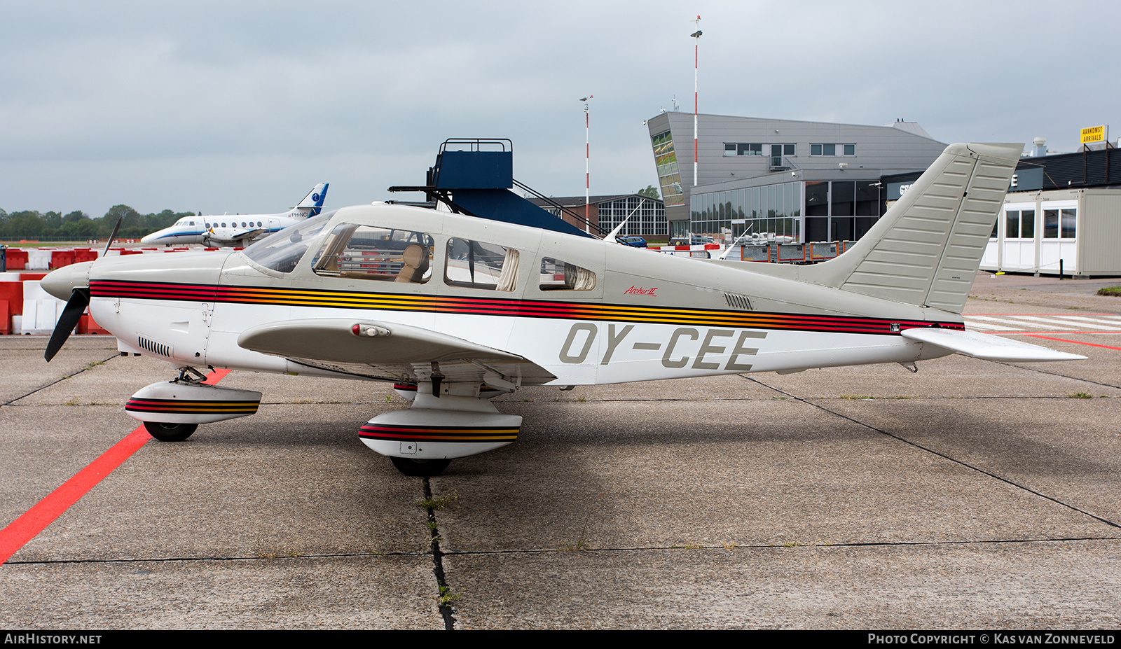 Aircraft Photo of OY-CEE | Piper PA-28-181 Archer II | AirHistory.net #258108