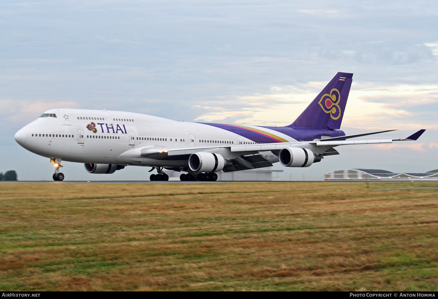 Aircraft Photo of HS-TGH | Boeing 747-4D7 | Thai Airways International | AirHistory.net #258198