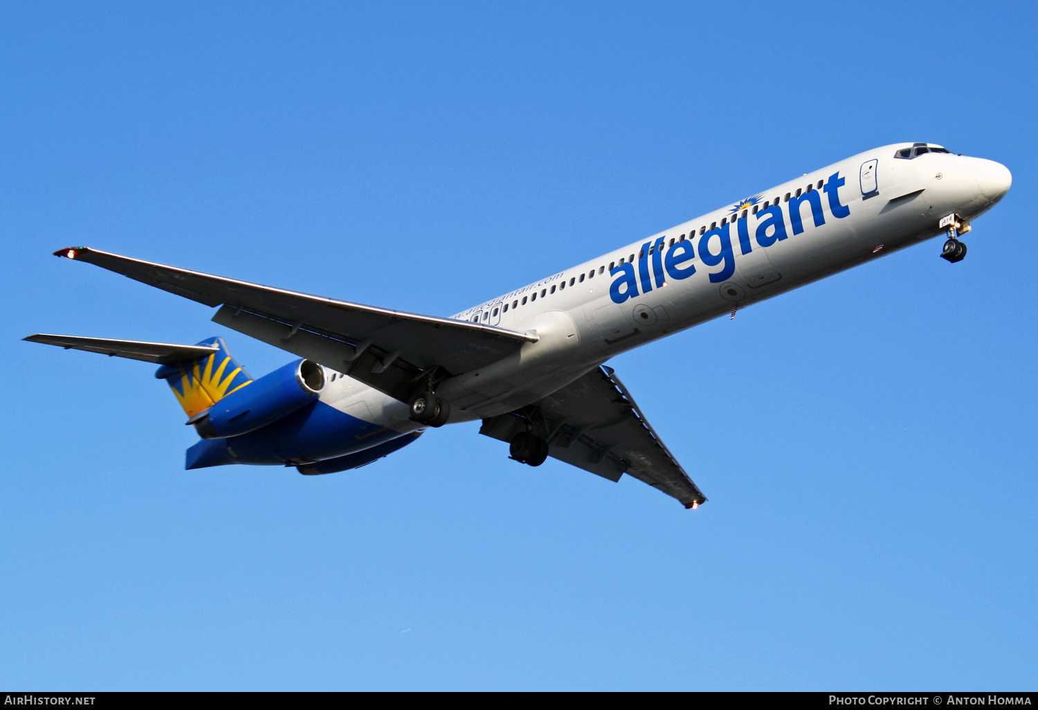 Aircraft Photo of N414NV | McDonnell Douglas MD-88 | Allegiant Air | AirHistory.net #258236