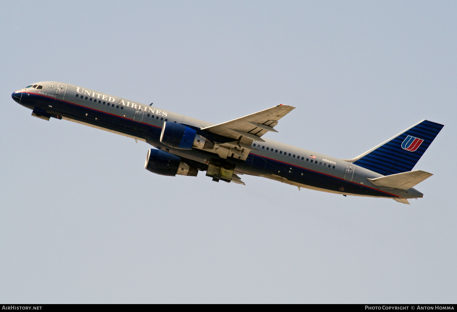 Aircraft Photo of N569UA | Boeing 757-222 | United Airlines | AirHistory.net #258243