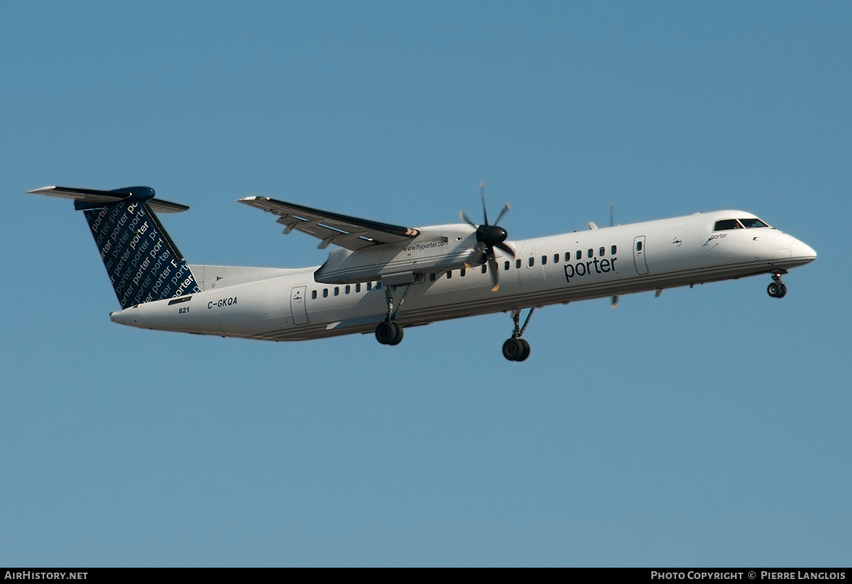 Aircraft Photo of C-GKQA | Bombardier DHC-8-402 Dash 8 | Porter Airlines | AirHistory.net #258264