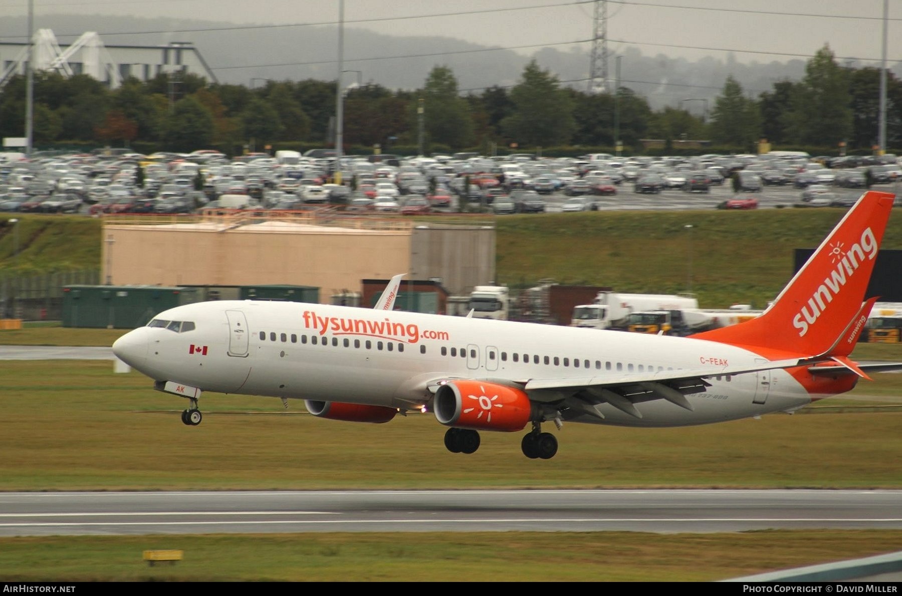Aircraft Photo of C-FEAK | Boeing 737-86Q | Sunwing Airlines | AirHistory.net #258290